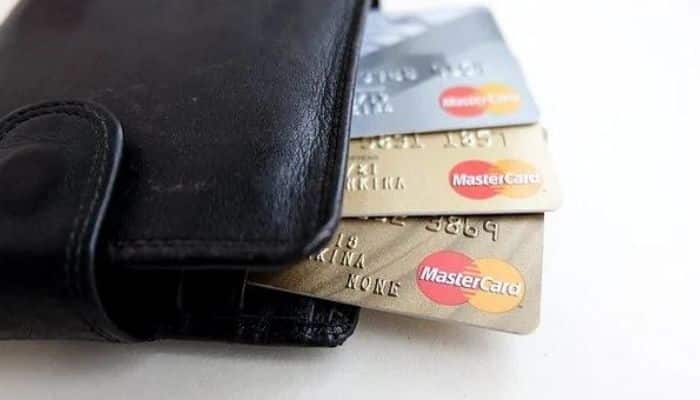 क्रेडिट और डेबिट कार्ड में अंतर 1